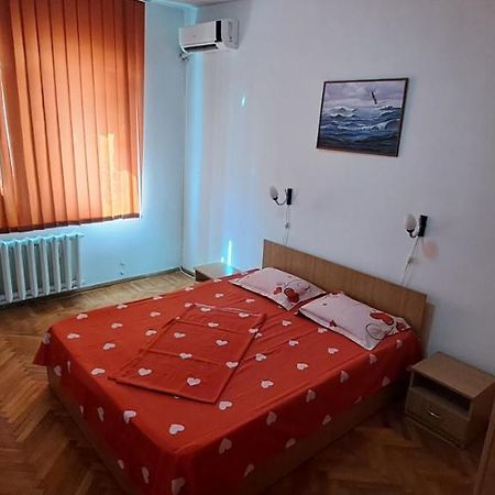 Apartament Grigore Etaj 2 Mangalia Extérieur photo